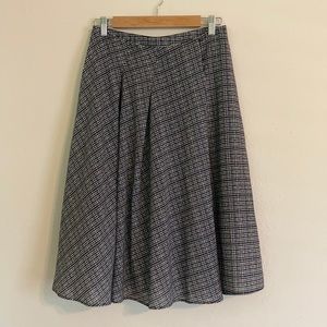 EUC Ranna Gill midi skirt
